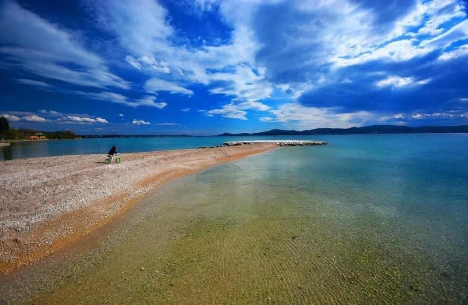 Seaside Apartments Турань Екстер'єр фото
